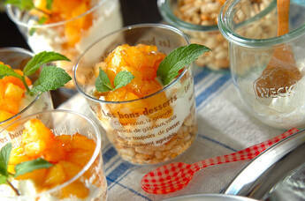 パインコンフィチュールのヨーグルトパフェ