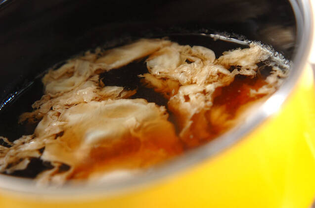 落とし卵のショウガ汁の作り方の手順4