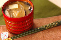 ゴマ風味の豆腐のみそ汁