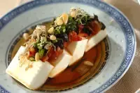 キムチのせ豆腐のサラダ