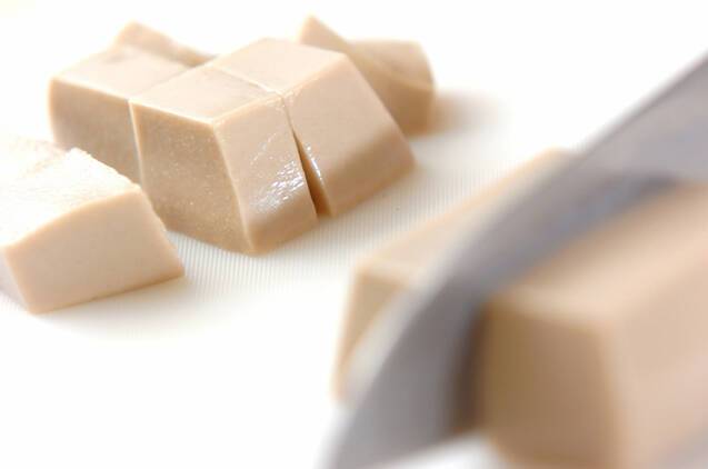 白ゴマ豆腐のナメコ汁の作り方の手順1
