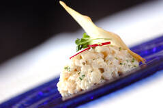 おしゃれ！鯛とホタテ貝のタルタル パイ添え