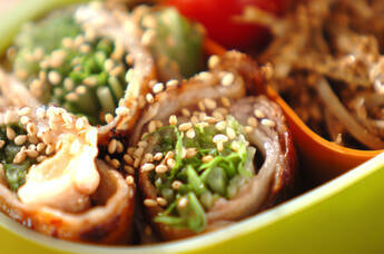 豚肉のハリハリ巻き