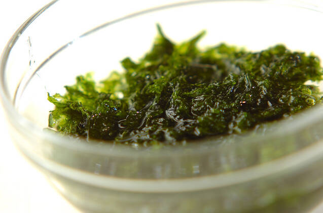 アオサとシメジのみそ汁の作り方の手順1