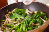 ほうれん草シメジソテーの作り方3