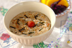 ダイエットで大流行!お茶漬けの素でオートミール粥