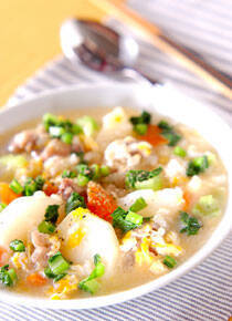 牛すじ・塩コショウ味のスープ