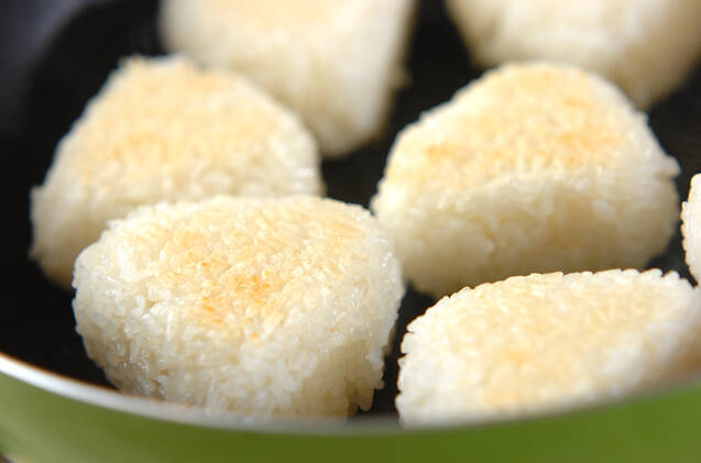 ネギみそ焼きおにぎりの作り方の手順2