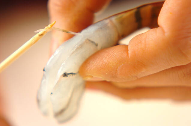 エビの塩麹蒸しの作り方の手順1