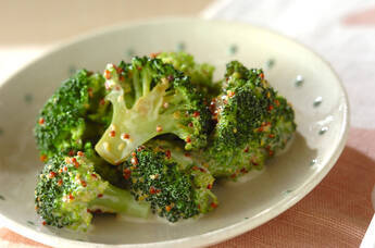 ブロッコリーのバターソテーサラダ