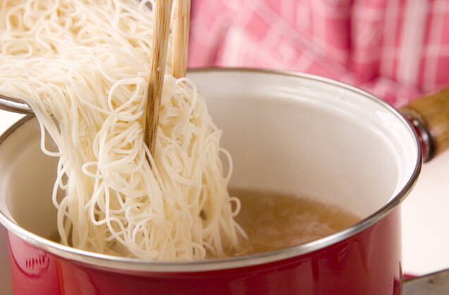 レモン風味ささ身汁麺の作り方の手順2