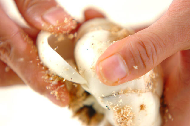 ユリネと鶏肉の炒め物の作り方の手順1