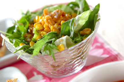 コーンとクルミのサラダ