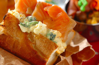 ホウレン草サラダのバゲットサンド