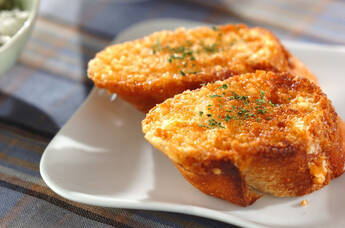 マヨガーリックトースト