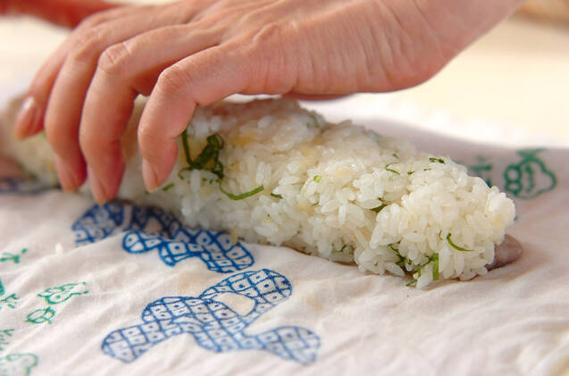 サンマのお寿司の作り方の手順3