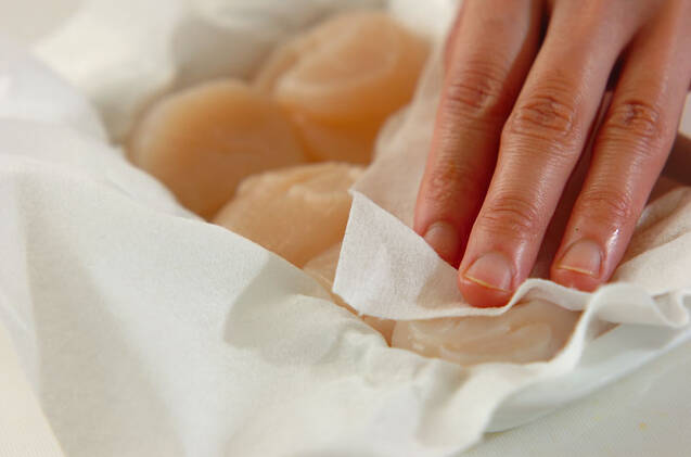 ホタテとチンゲンサイのあったかミルク煮の作り方の手順1