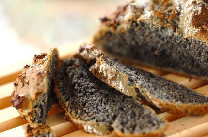 黒ゴマのクイックブレッド