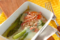 アスパラとベーコンの卵焼き