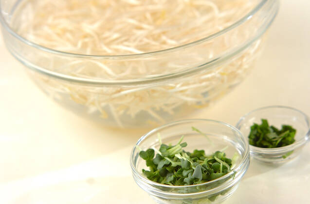 モヤシの明太マヨ和えの作り方の手順1