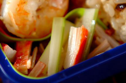 セロリとカニ風味カマボコの中華和え