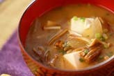 ブラウンエノキのみそ汁