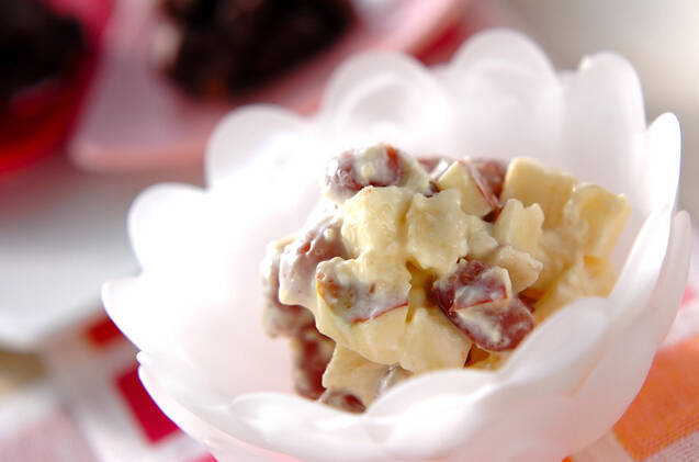 リンゴと豆のチーズ和え