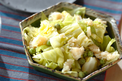 キャベツとホタテ缶の旨塩蒸し