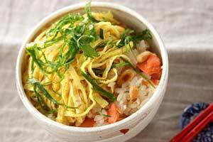 鮭の炊き込みご飯
