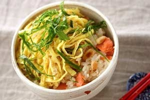 鮭の炊き込みご飯