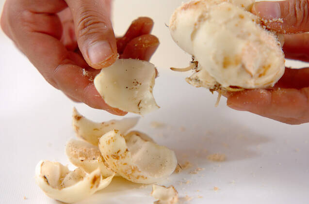 ユリネのクルミ和えの作り方の手順1