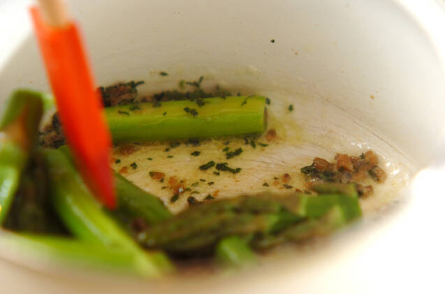 アスパラのアンチョビバターの作り方の手順2