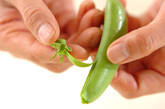 スナップエンドウのショウガあんかけの下準備1