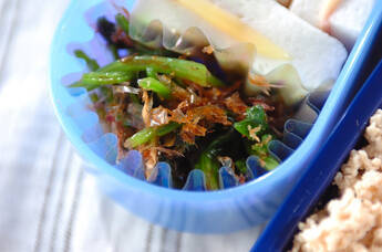 ホウレン草とかつお節の和え物