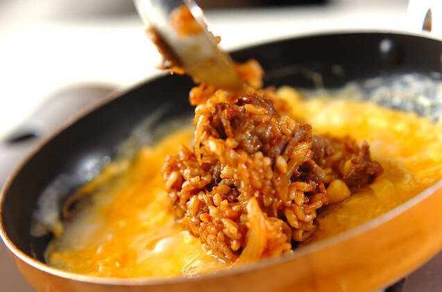 ビーフデミライスdeオムライスの作り方の手順7