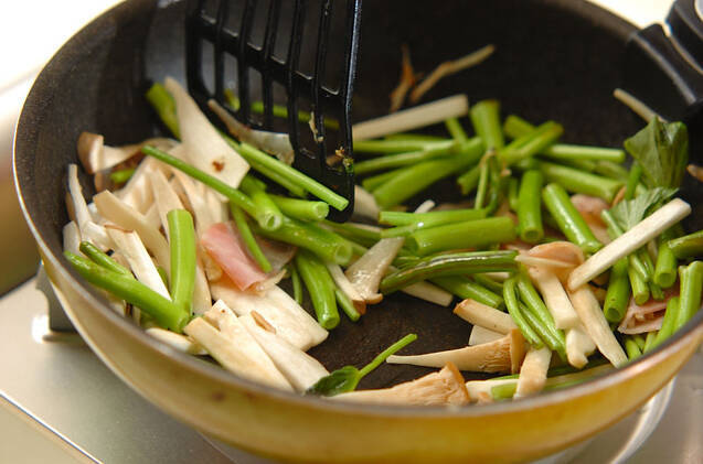 簡単だけど本格中華！シャキシャキ空心菜のオイスター炒め by 杉本 亜希子さんの作り方の手順7