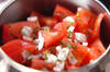 トマトの玉ネギドレッシングの作り方の手順