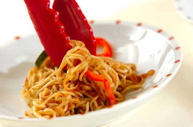 チキンと夏野菜の蒸し麺の作り方の手順4