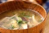 キノコの炒めみそ汁
