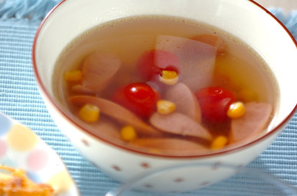 ソーセージとコーンのスープ