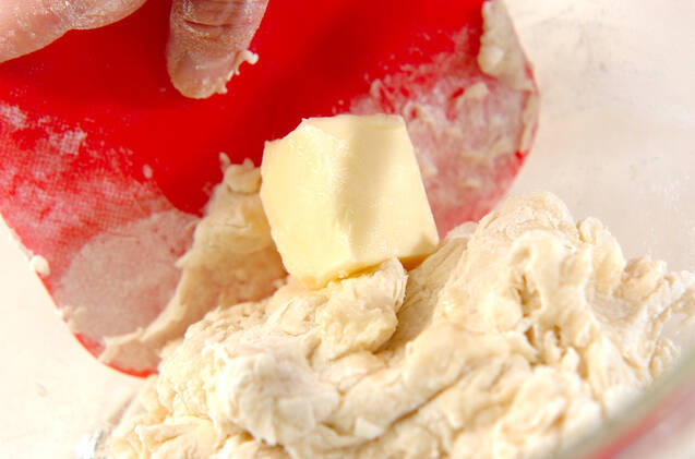 黒ゴマたっぷりカイザーゼンメルの作り方の手順4