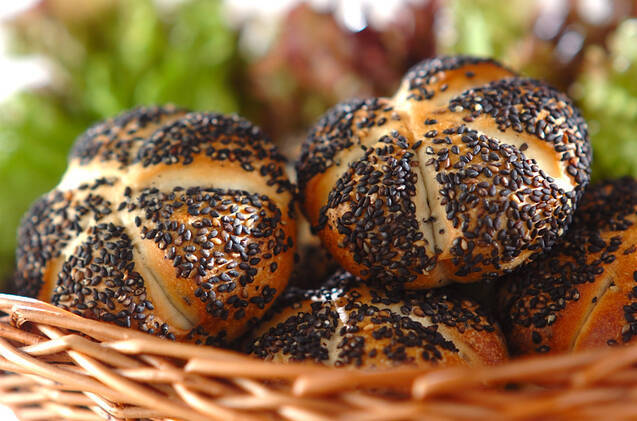 黒ゴマたっぷりカイザーゼンメル