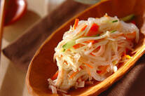 春雨のヘルシーサラダ