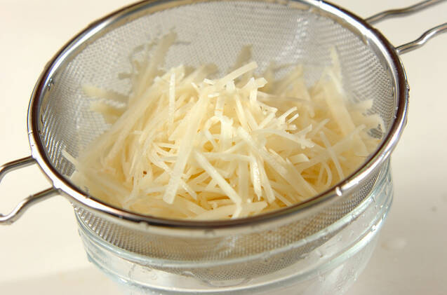 シャキシャキポテトサラダの作り方の手順1