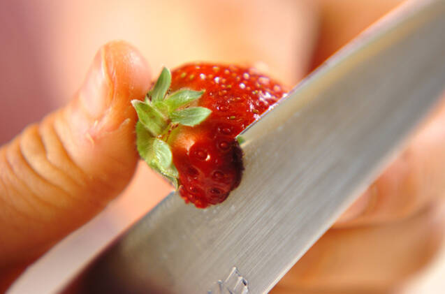 イチゴシロップとセミドライイチゴの作り方の手順1