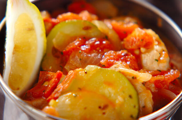鶏と野菜のスパイス煮