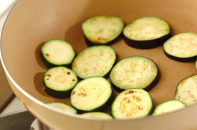 夏野菜グラタンとコンソメスープの作り方の手順11