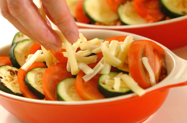 夏野菜グラタンとコンソメスープの作り方の手順12