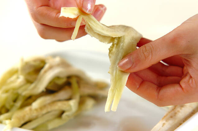 ナスのゴマしょうゆ和えの作り方の手順1