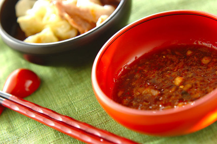 基本の蒸し鍋＋ピリ辛つけダレ